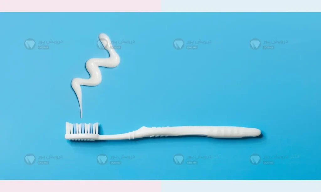 تمیز کردن دندان ها با ارتودنسی