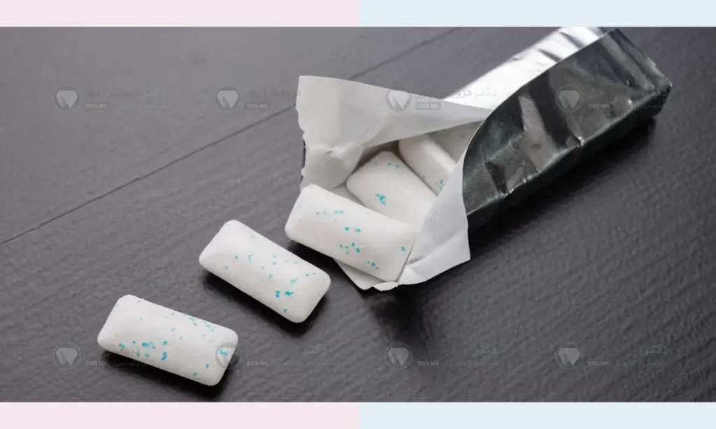 جویدن آدامس در طول ارتودنسی نامرئی